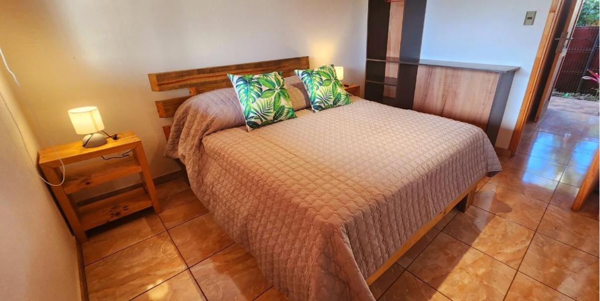 Apartamentos Tupuna Lodge Hanga Roa Eksteriør bilde