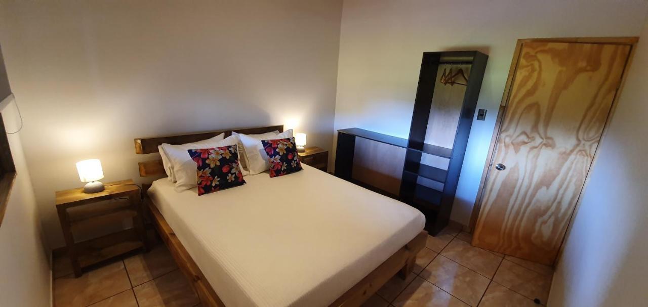 Apartamentos Tupuna Lodge Hanga Roa Eksteriør bilde